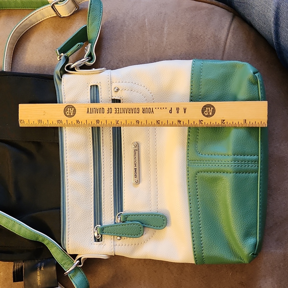 Stone Mountain Purse - Picture 4 of 12